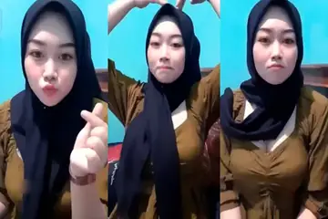 Bokep Indo Hijab Montok Live Bikin Sange poster