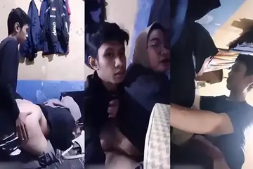 Kacamata Tak Mengurangi Keliaran Di Atas Kasur 2026 poster